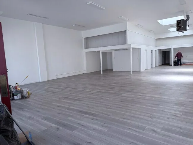 Retail in Oakland, CA — Lease in Oakland, CA, photo 2 of 4