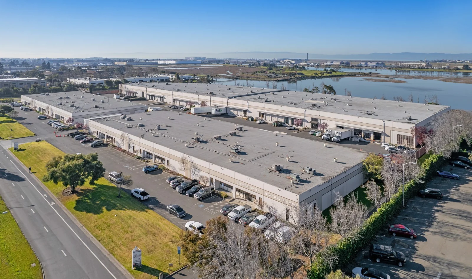 Oakland Airport Commerce Center — Lease in Oakland, CA, photo 1 of 1