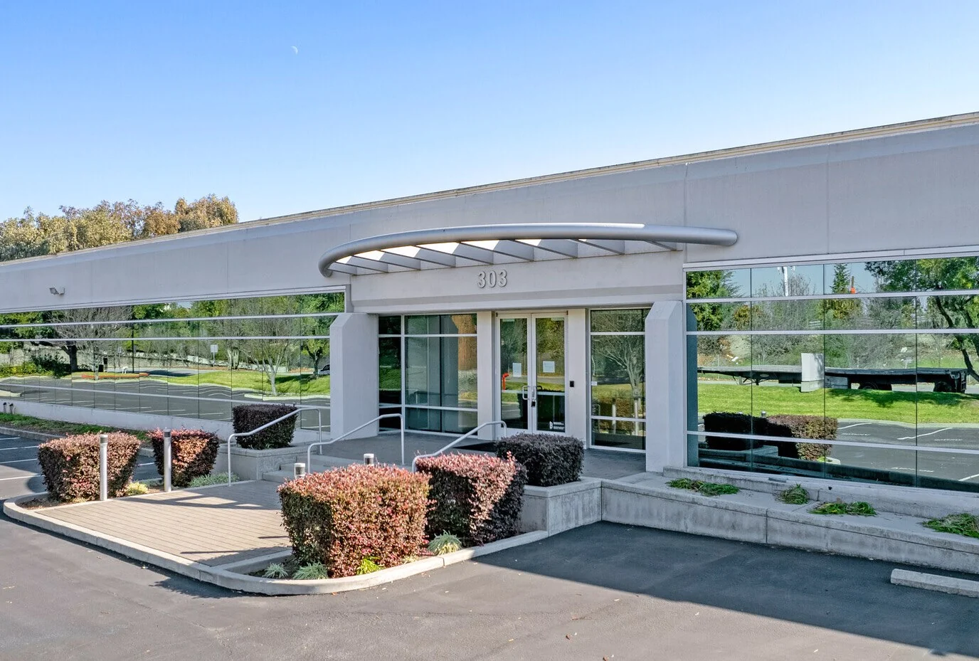 LifeSciences in Mountain View, CA — Lease in Mountain View, CA, photo 1 of 5