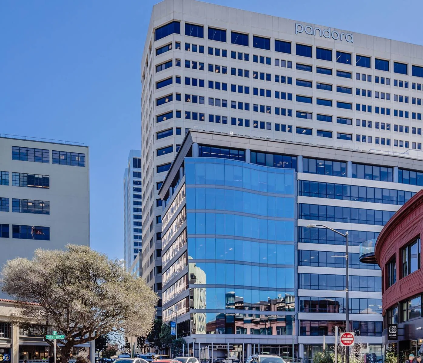 Center Twenty One - 2100 Franklin Street / 2101 Webster Street