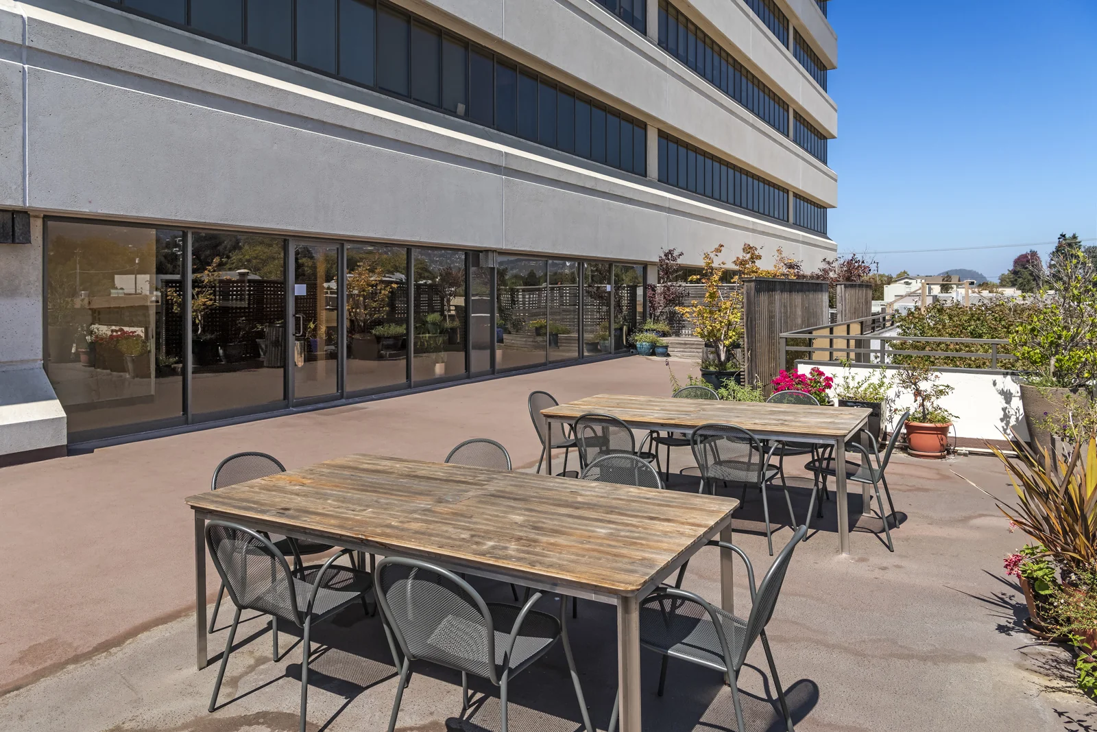 FlexIndustrial in Berkeley, CA — Lease in Berkeley, CA, photo 2 of 8