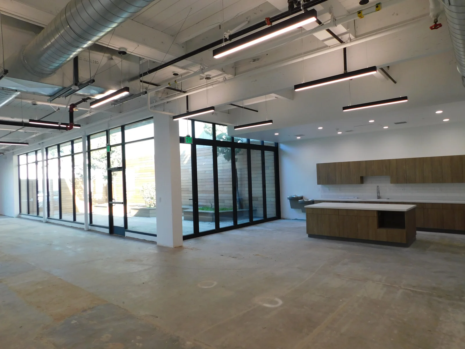 1295 67th St — Lease in Emeryville, CA, photo 7 of 8