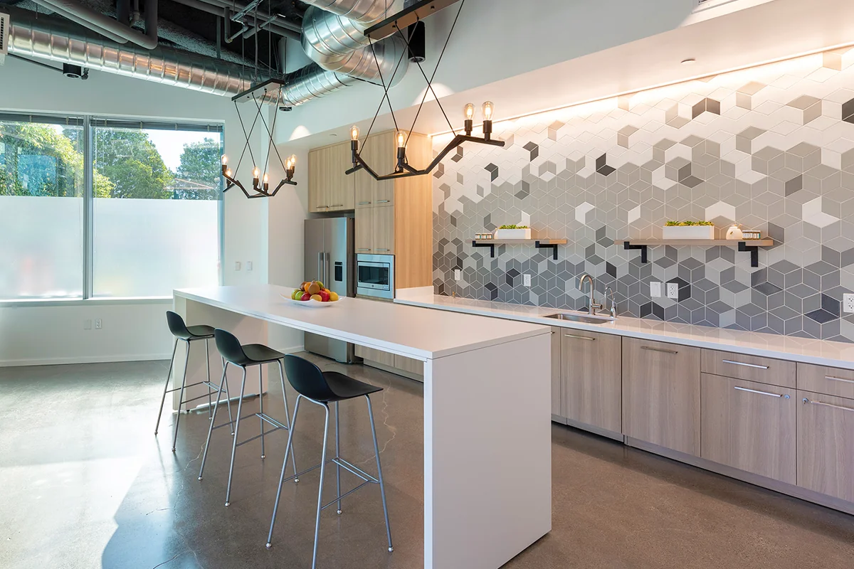 2100 Powell — Lease in Emeryville, CA, photo 8 of 8