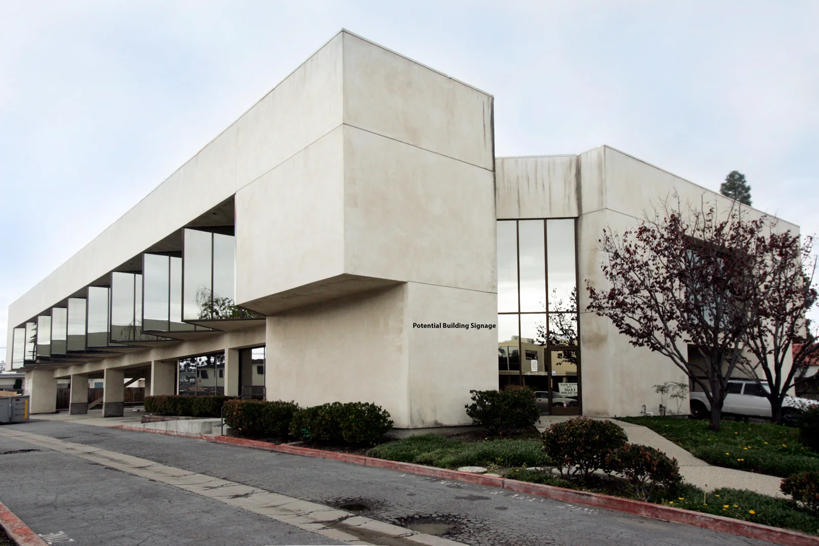 540 Price Avenue