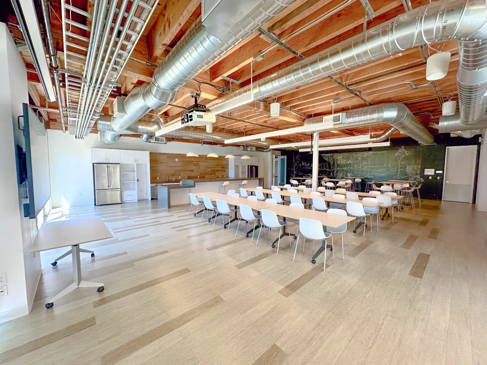 FlexIndustrial in Redwood City, CA — Lease in Redwood City, CA, photo 4 of 8