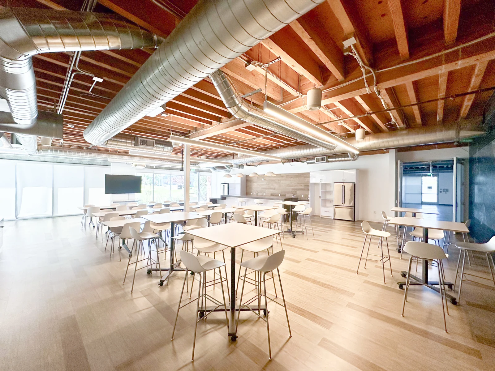 FlexIndustrial in Redwood City, CA — Lease in Redwood City, CA, photo 5 of 8
