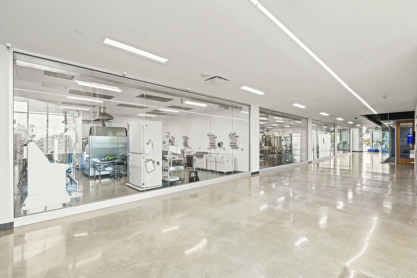 LifeSciences in Brisbane, CA — Lease in Brisbane, CA, photo 3 of 8