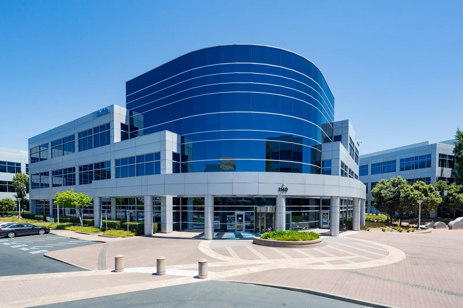 Portside at Oyster Point — Lease in South San Francisco, CA, photo 2 of 2