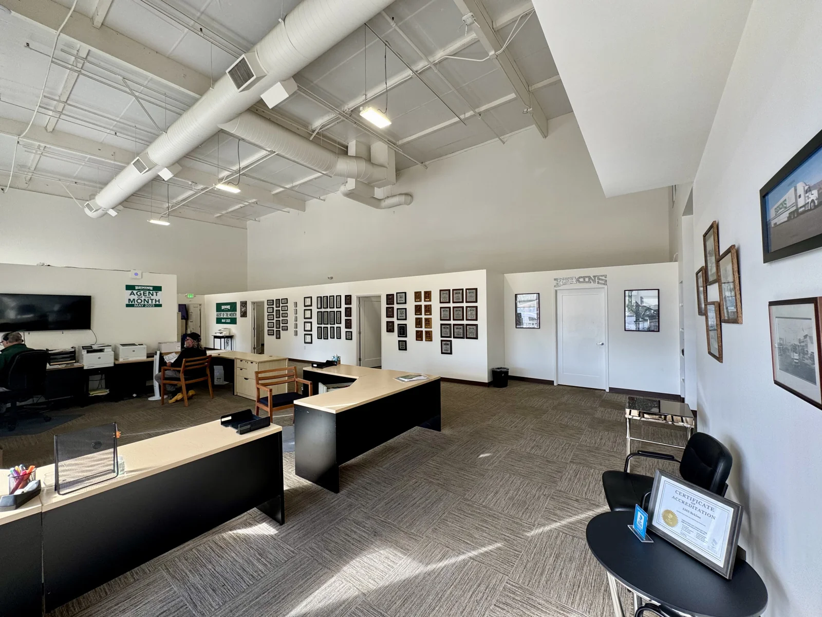 Industrial in Brisbane, CA — Lease in Brisbane, CA, photo 2 of 5