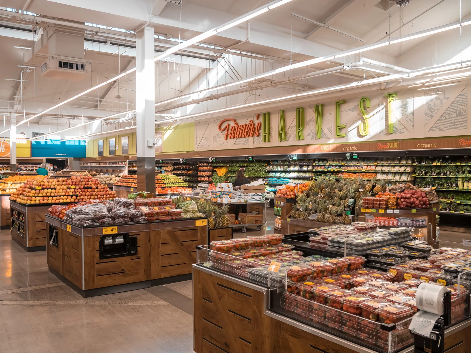 Lahaina Cannery Mall — Lease in Lahaina, HI, photo 1 of 4