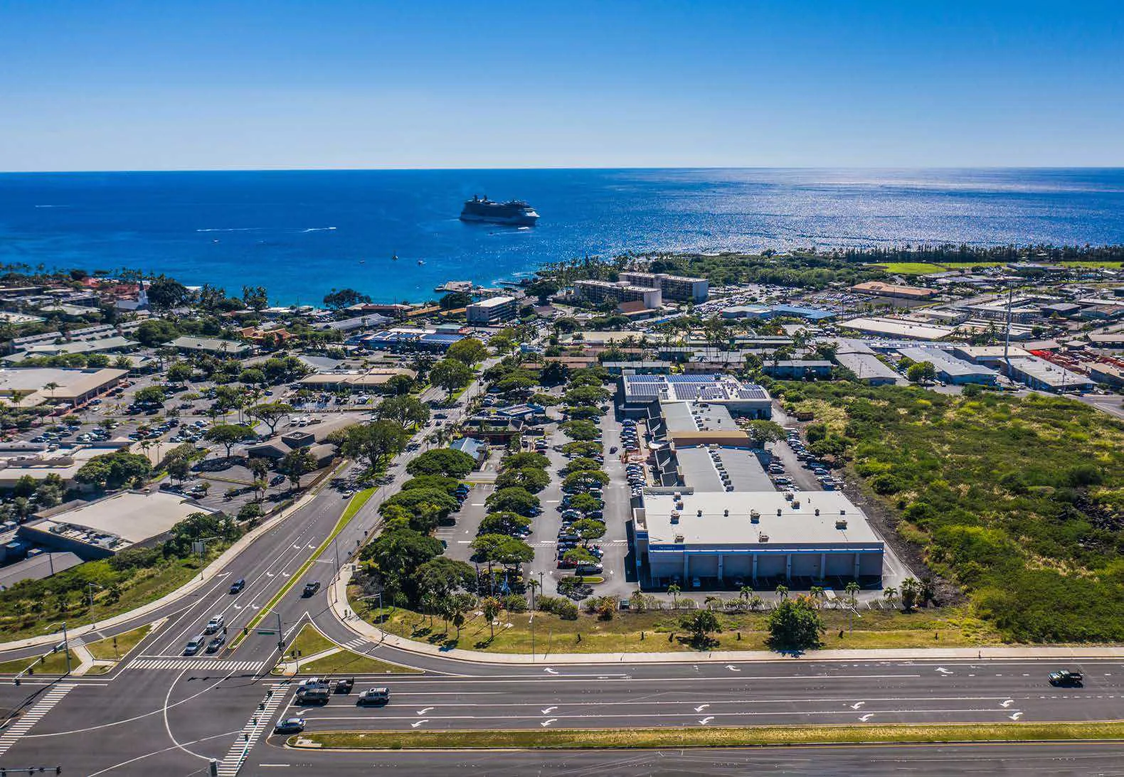 Kona Coast Shopping Center — Lease in Kailua-Kona, HI, photo 1 of 7