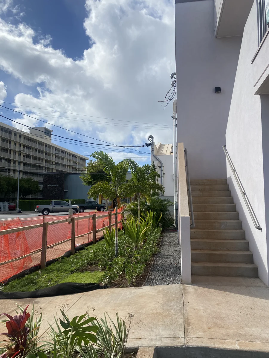 Retail in Honolulu, HI — Lease in Honolulu, HI, photo 3 of 7