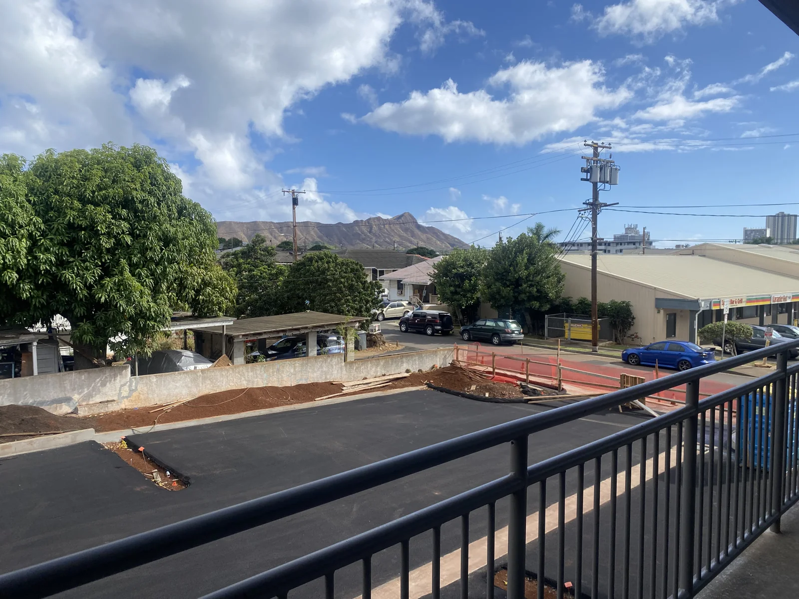 Retail in Honolulu, HI — Lease in Honolulu, HI, photo 5 of 7