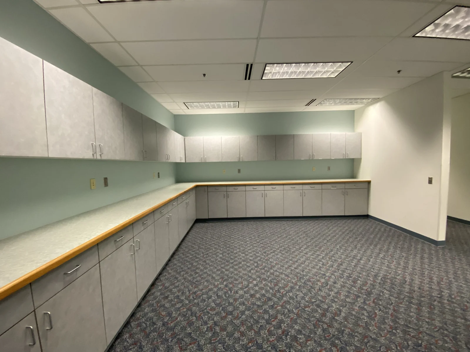400 Kahelu Avenue — Lease in Mililani, HI, photo 5 of 8