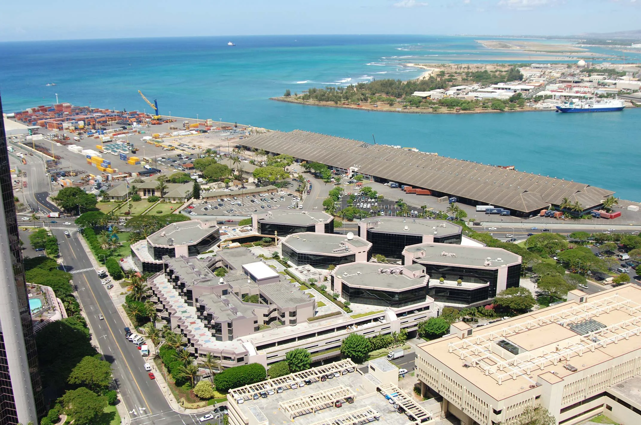 Waterfront Plaza - photo 2 - Honolulu, HI