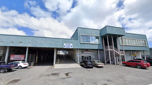 Marina Business Center | 197 Sand Island Access Rd — Lease in Honolulu, HI, photo 1 of 1