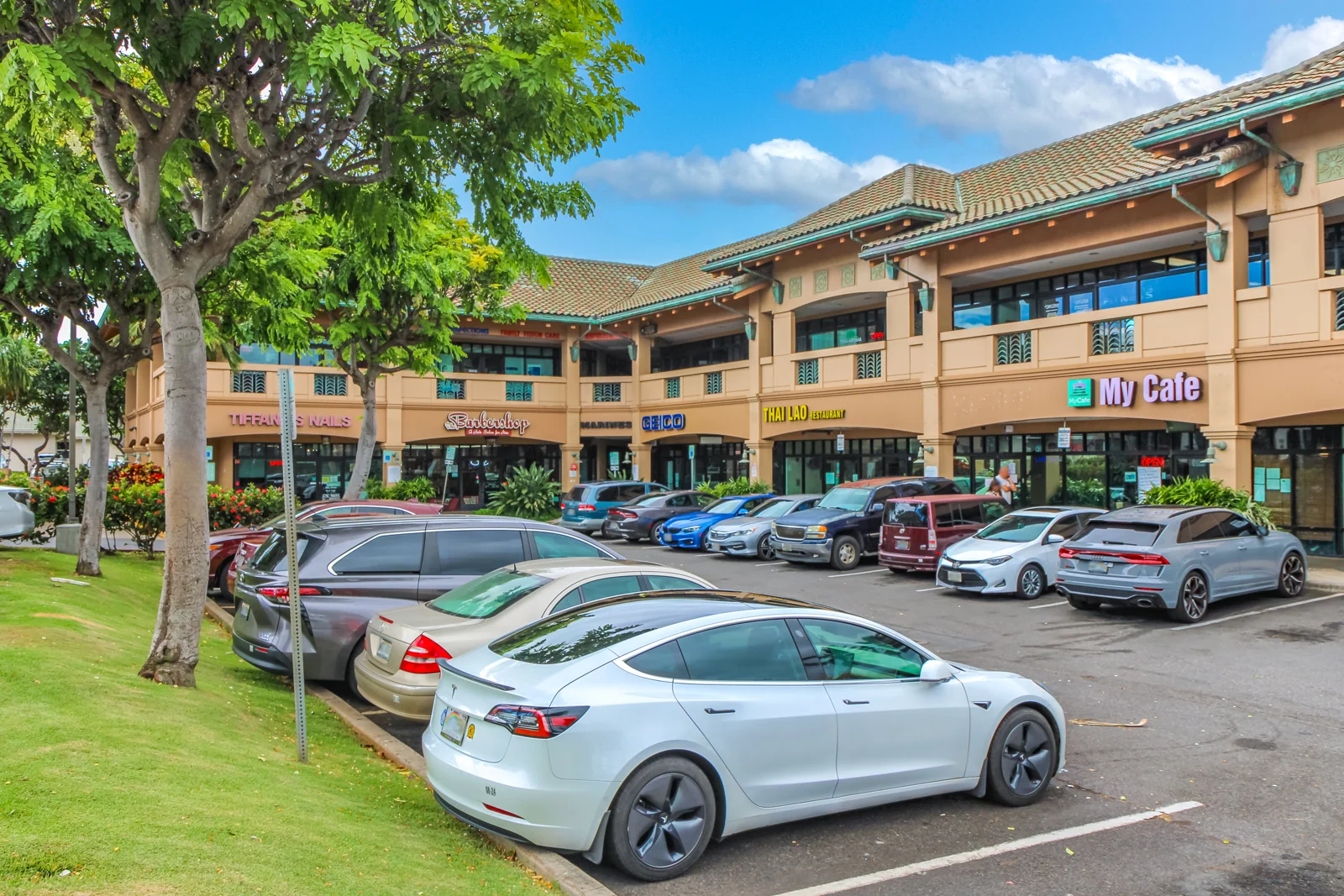 Halekuai Center — Lease in Kapolei, HI, photo 4 of 6