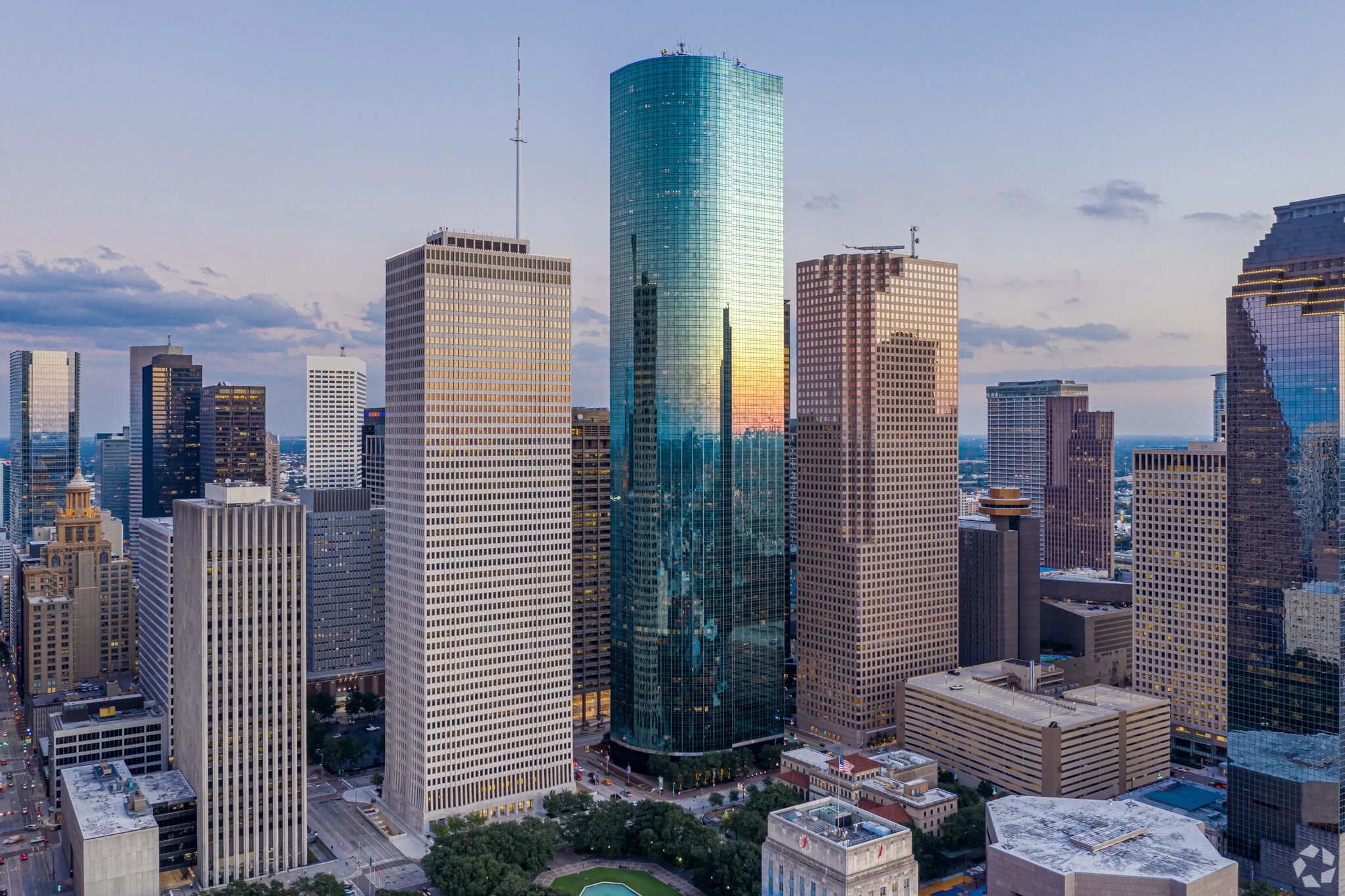 Wells Fargo Plaza - office in Houston, TX