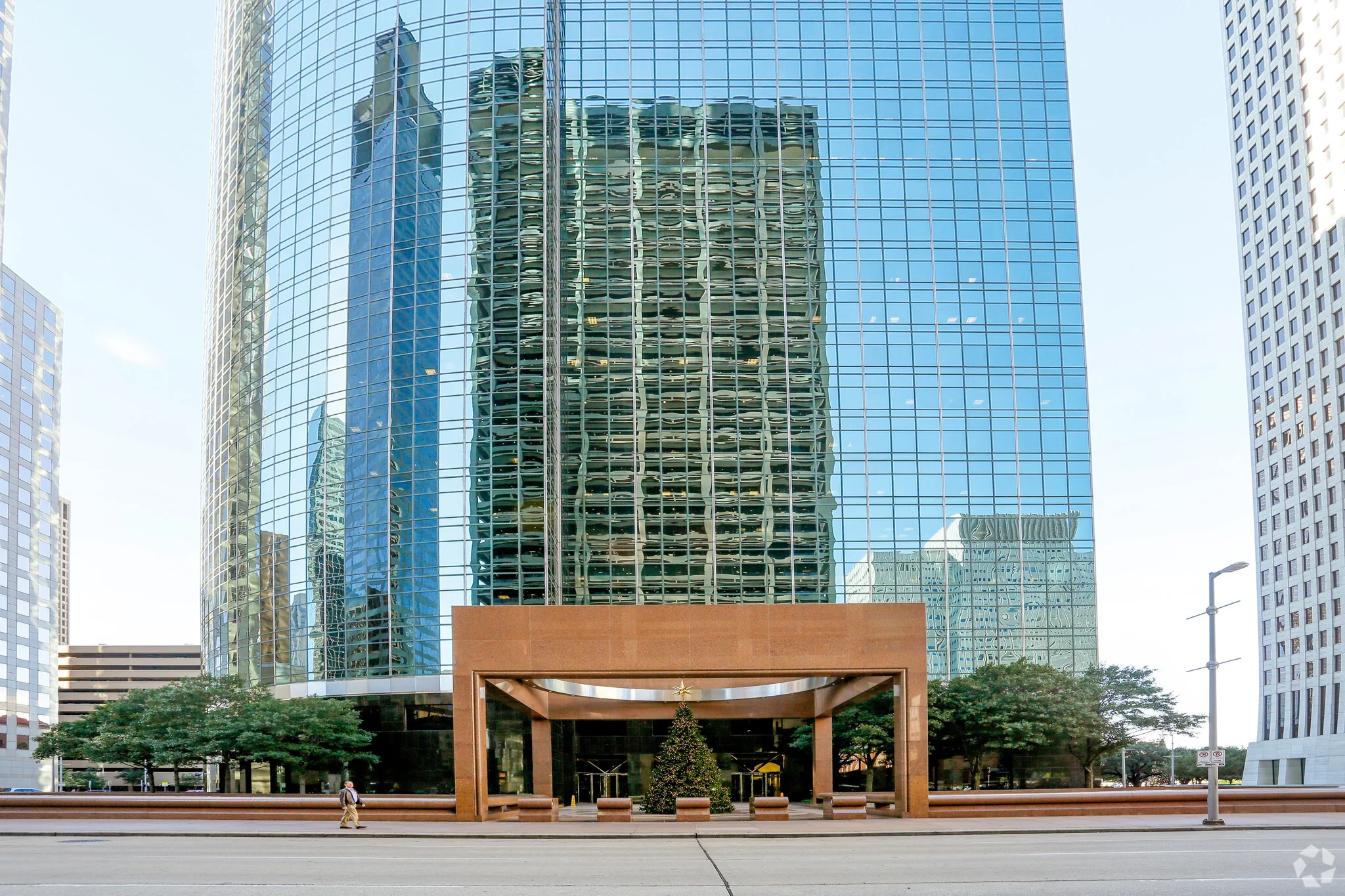 Wells Fargo Plaza - photo 4 - Houston, TX