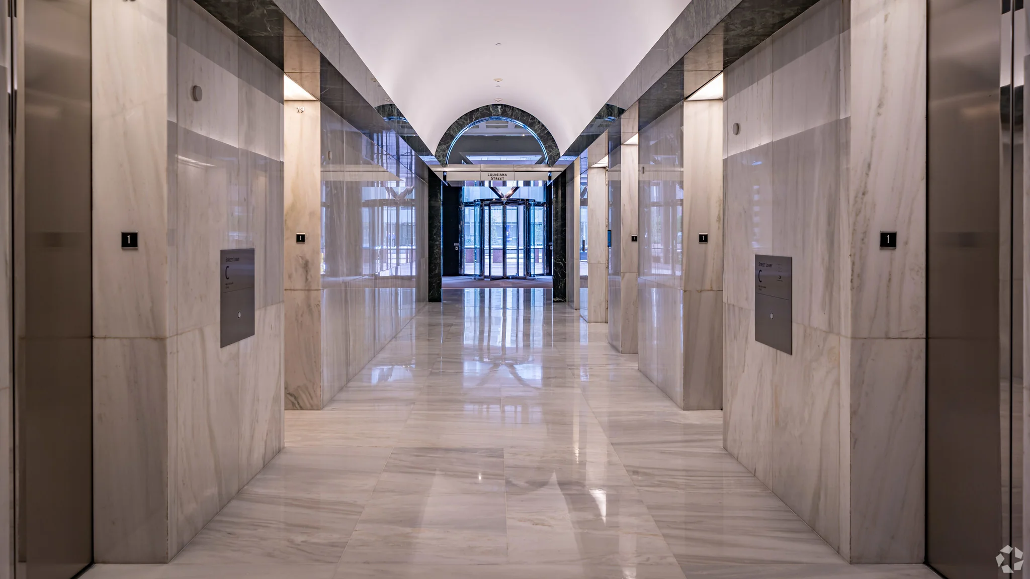 Wells Fargo Plaza - photo 10 - Houston, TX