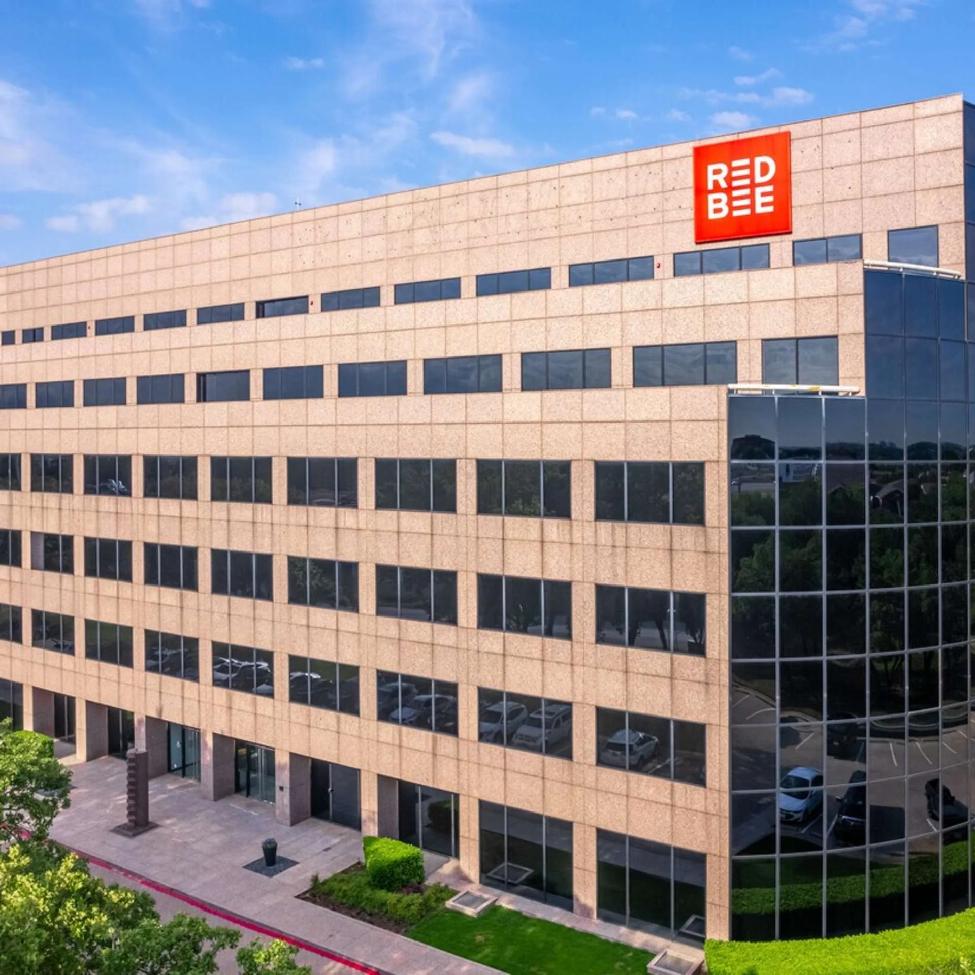 Tower 360 — Lease in Grand Prairie, TX, photo 1 of 1