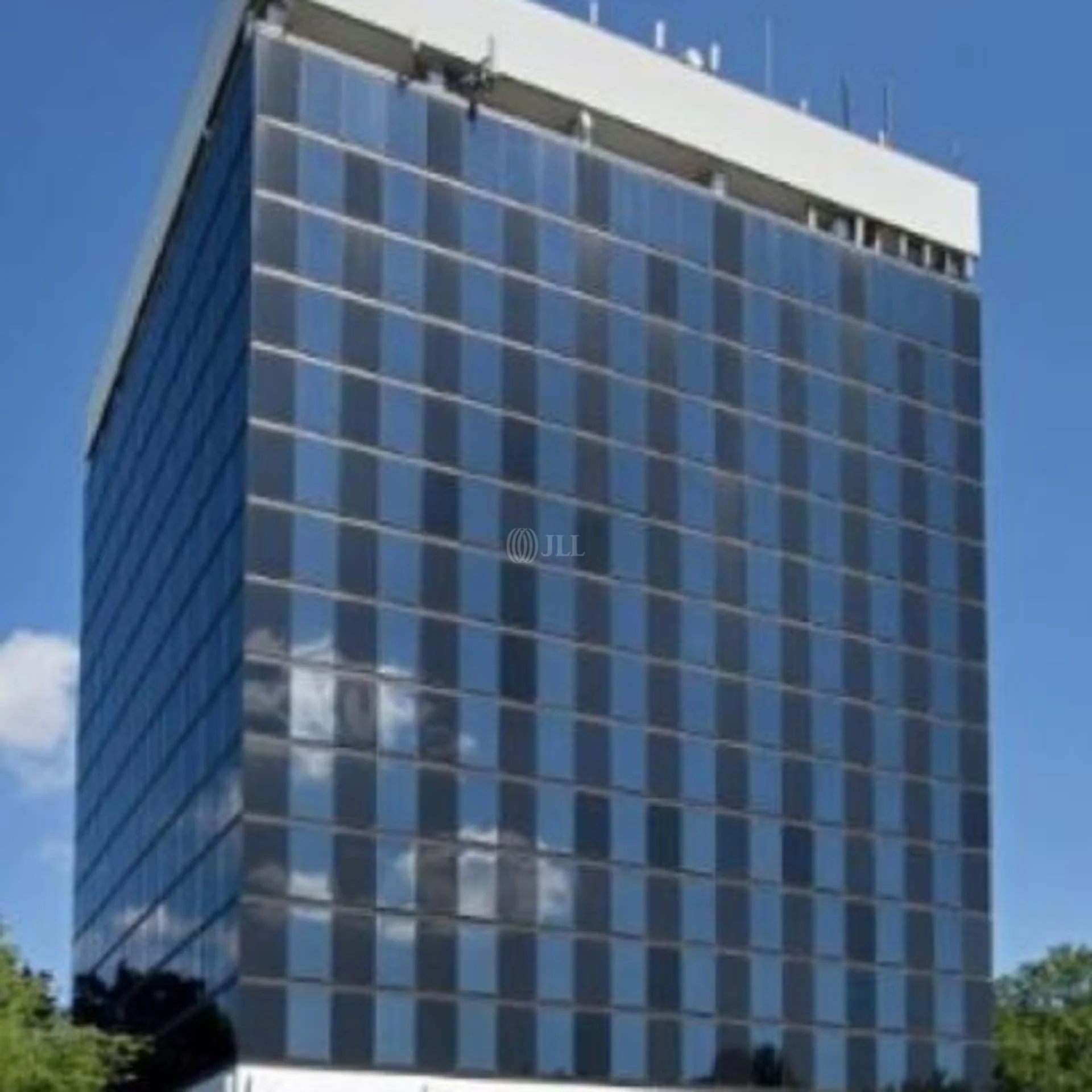 International Tower — Lease in Reston, VA, photo 2 of 4