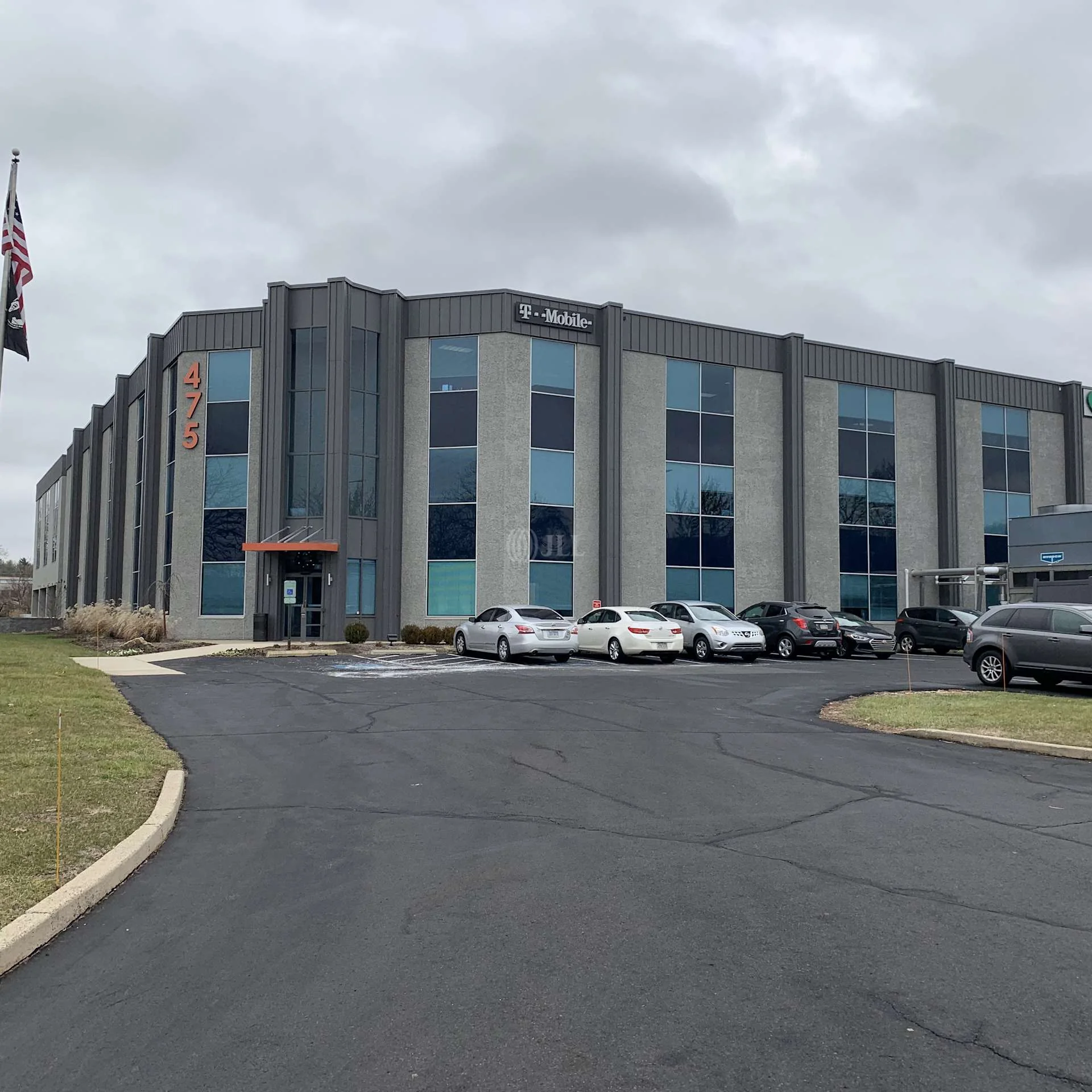 475 Virginia Dr — Lease in Fort Washington, PA, photo 3 of 4