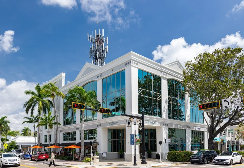 821 5th Ave S — Lease in Naples, FL, photo 1 of 4