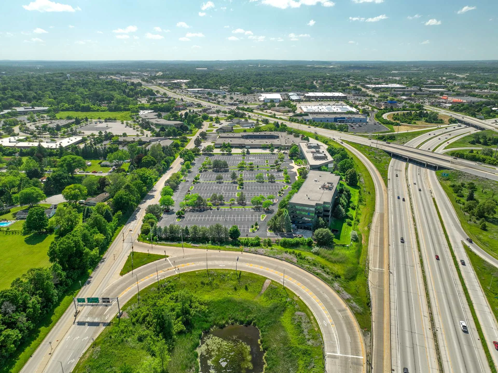 Crossroads Corporate Center VIII — Lease in Waukesha, WI, photo 3 of 7