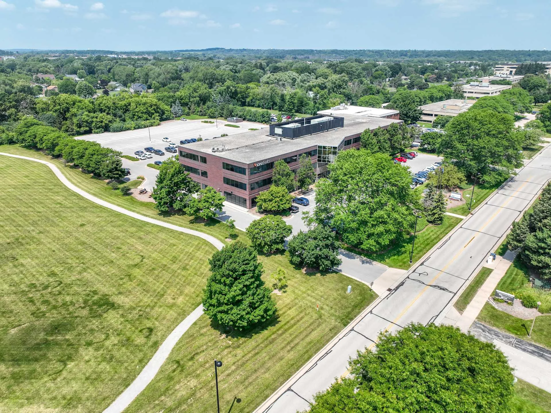 245 Plaza — Lease in Brookfield, WI, photo 5 of 8