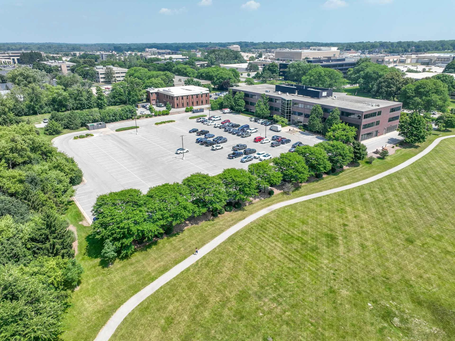 245 Plaza — Lease in Brookfield, WI, photo 6 of 8