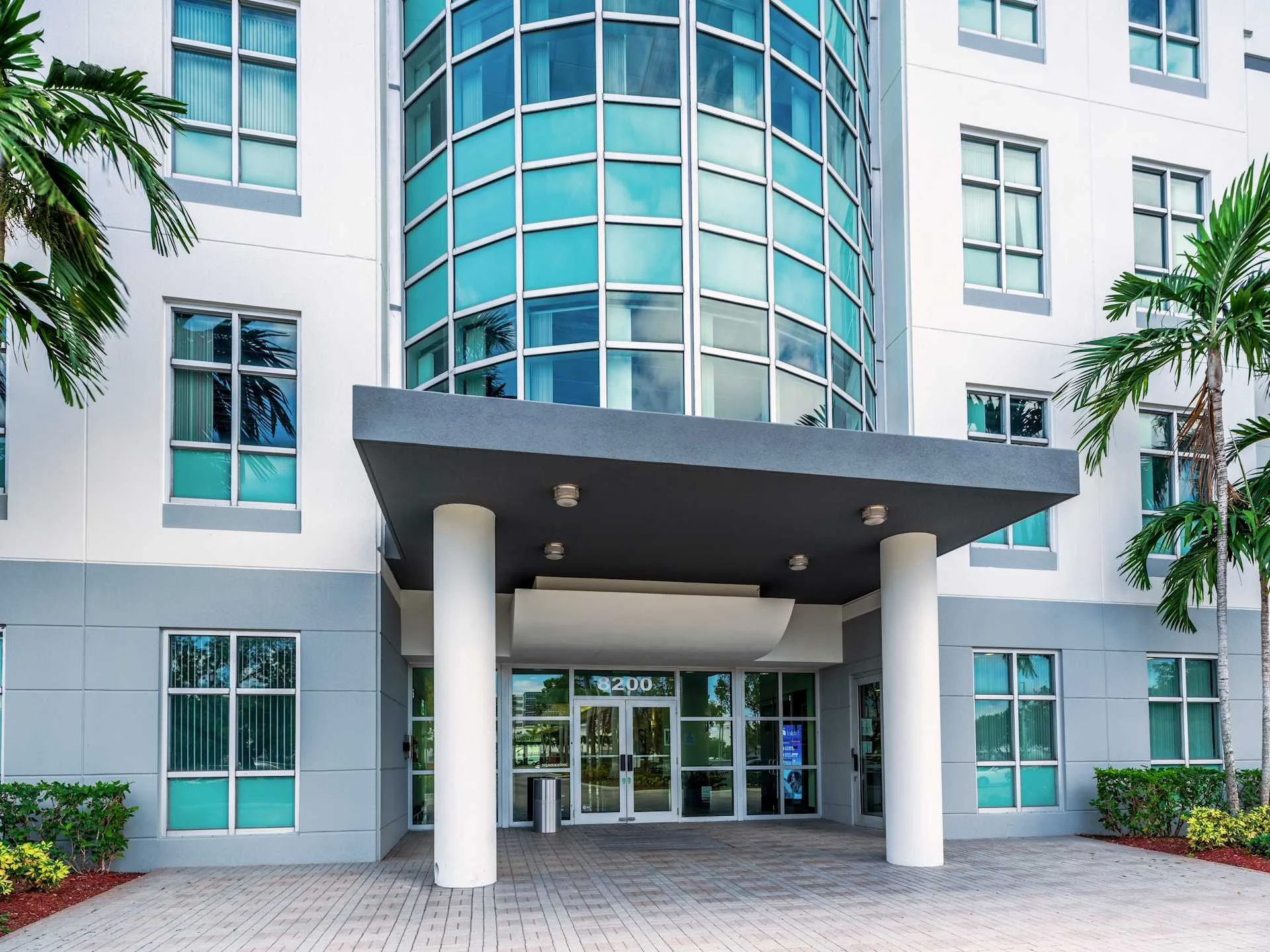Westside Plaza III — Lease in Doral, FL, photo 3 of 5