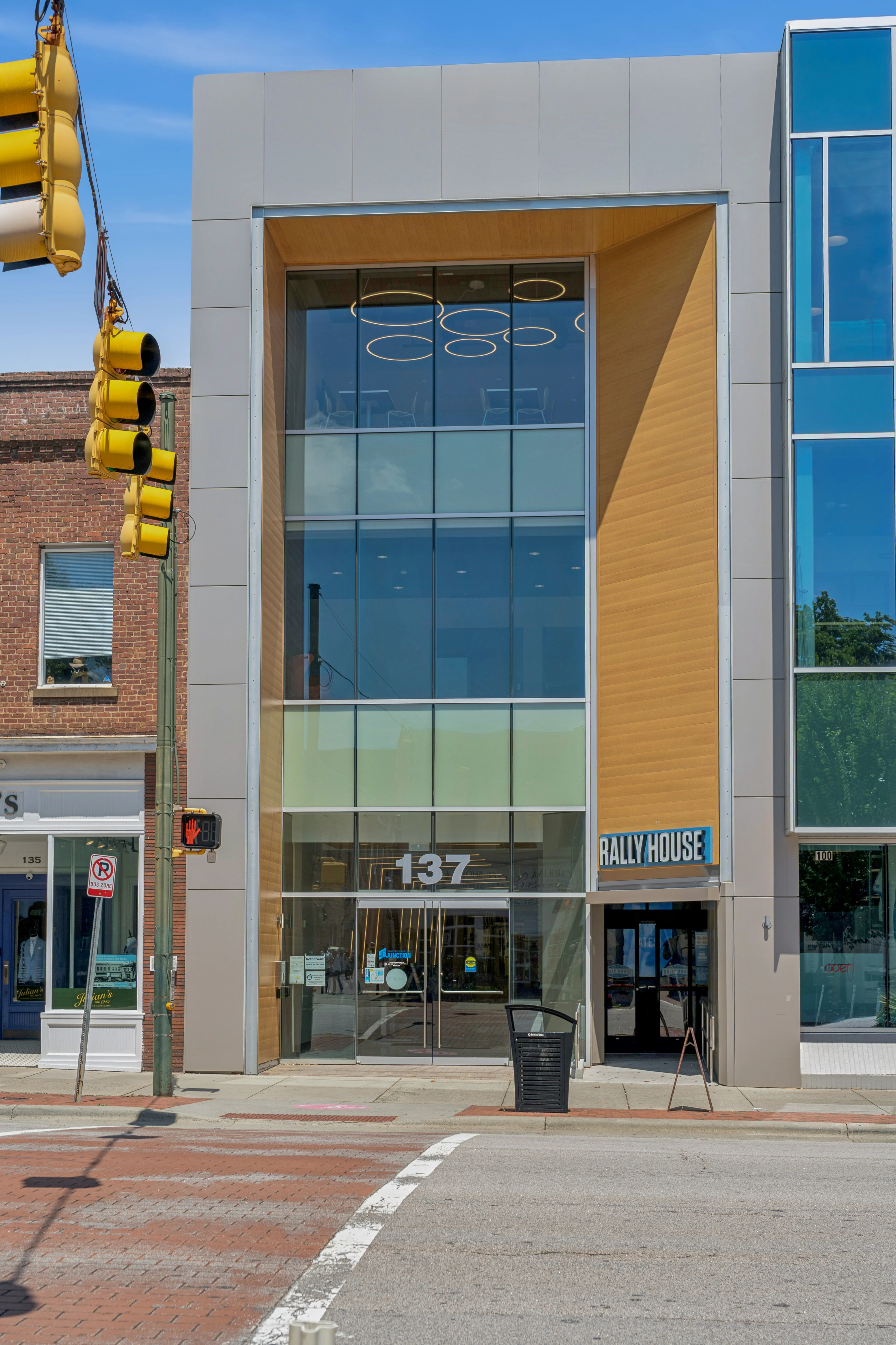 137 Franklin — Lease in Chapel Hill, NC, photo 1 of 8