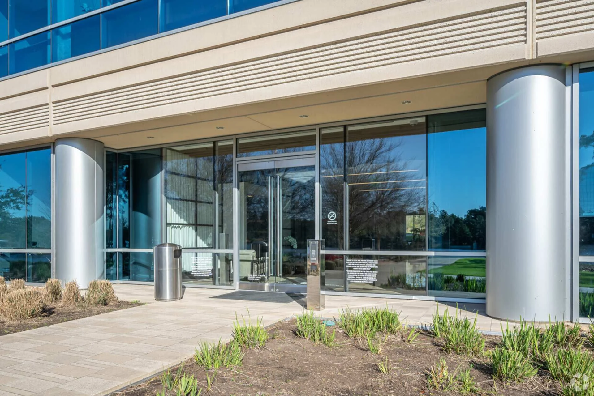 Three Hughes Landing — Lease in The Woodlands, TX, photo 2 of 8