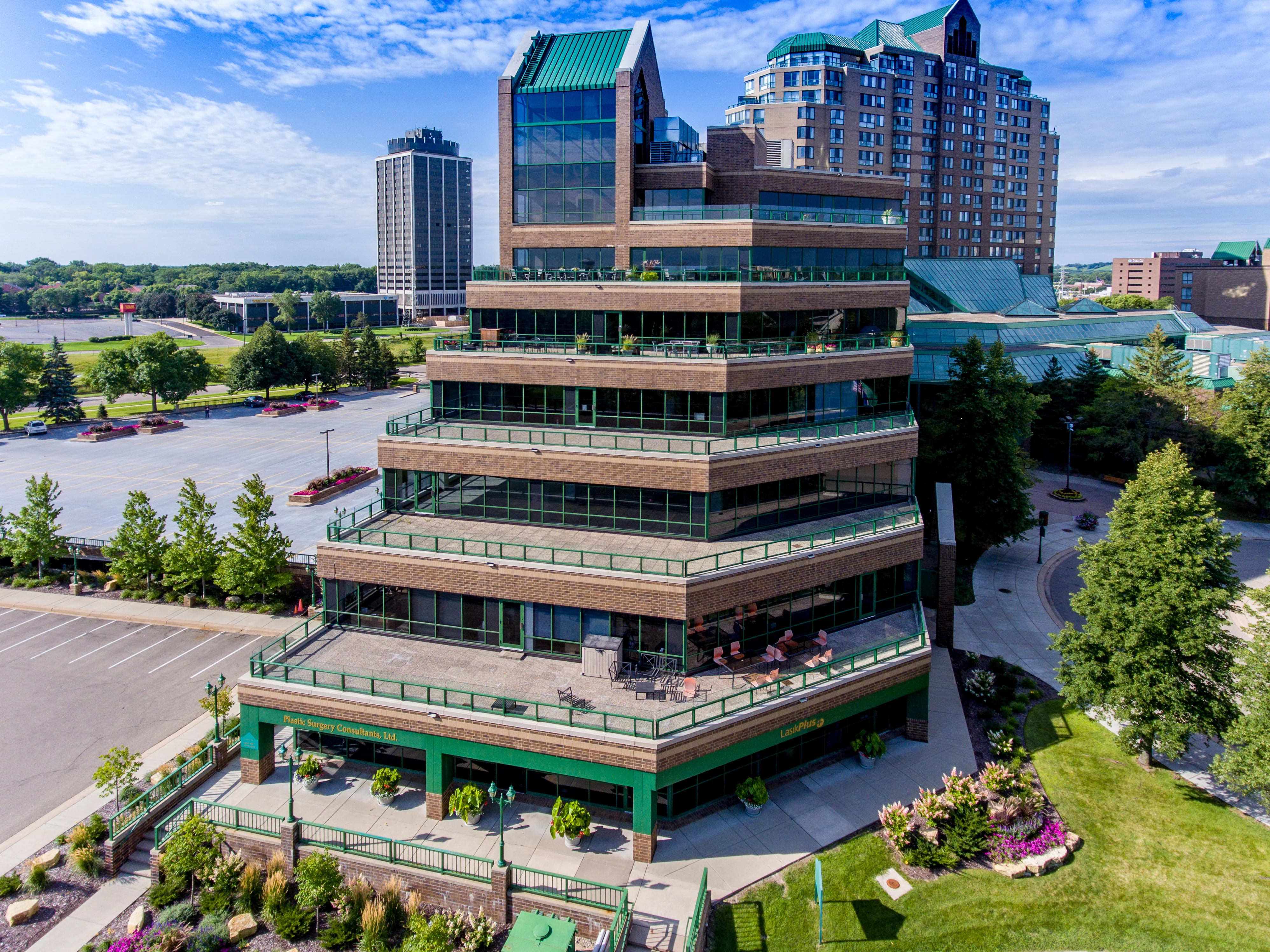 Edinborough Corporate Center — Lease in Edina, MN, photo 2 of 8