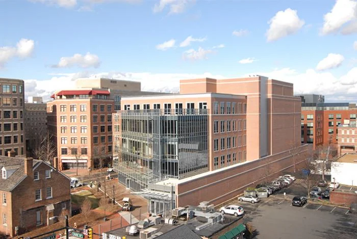Edmonson Plaza — Lease in Alexandria, VA, photo 4 of 8