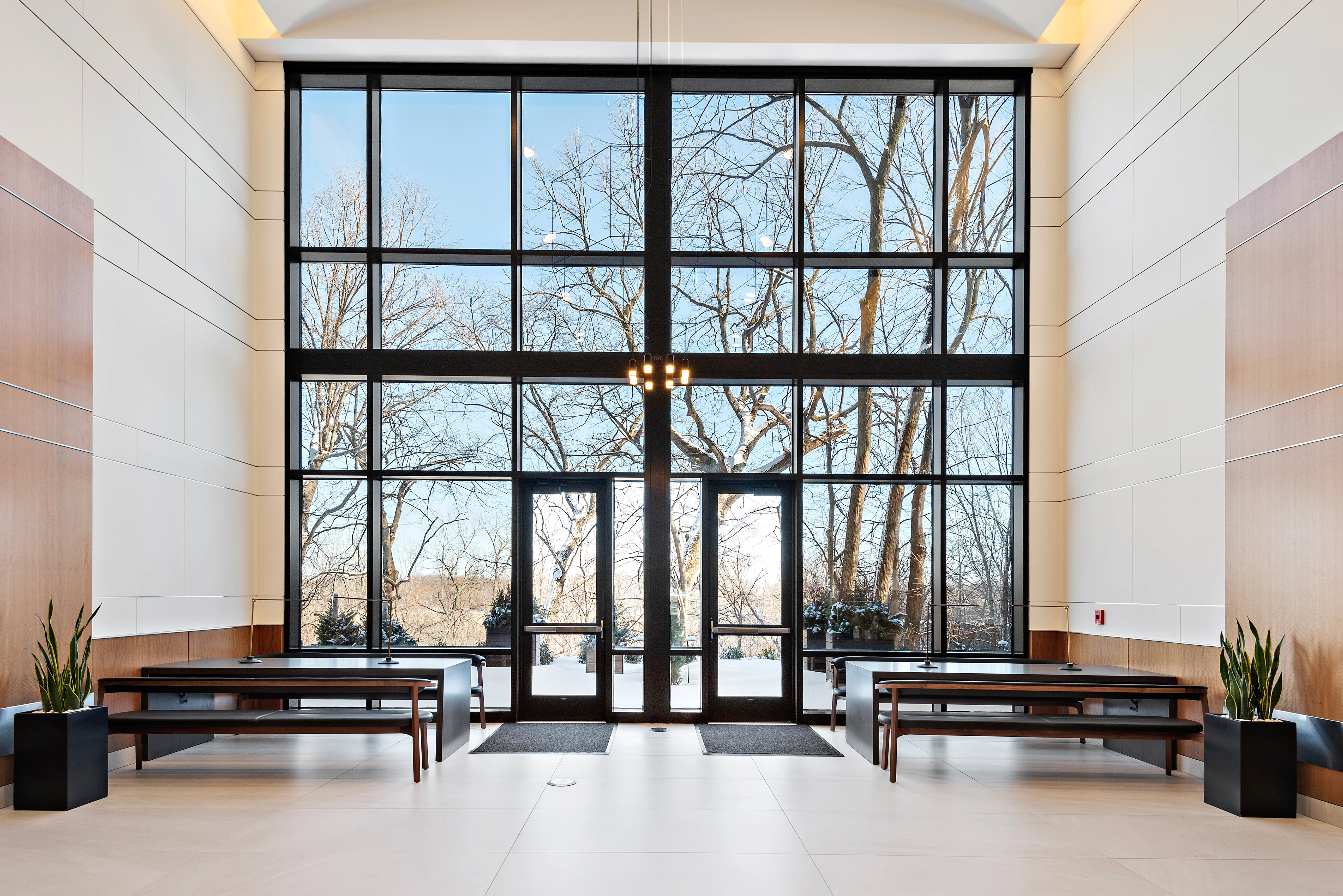 Crescent Ridge Corporate Center I — Lease in Minnetonka, MN, photo 2 of 8