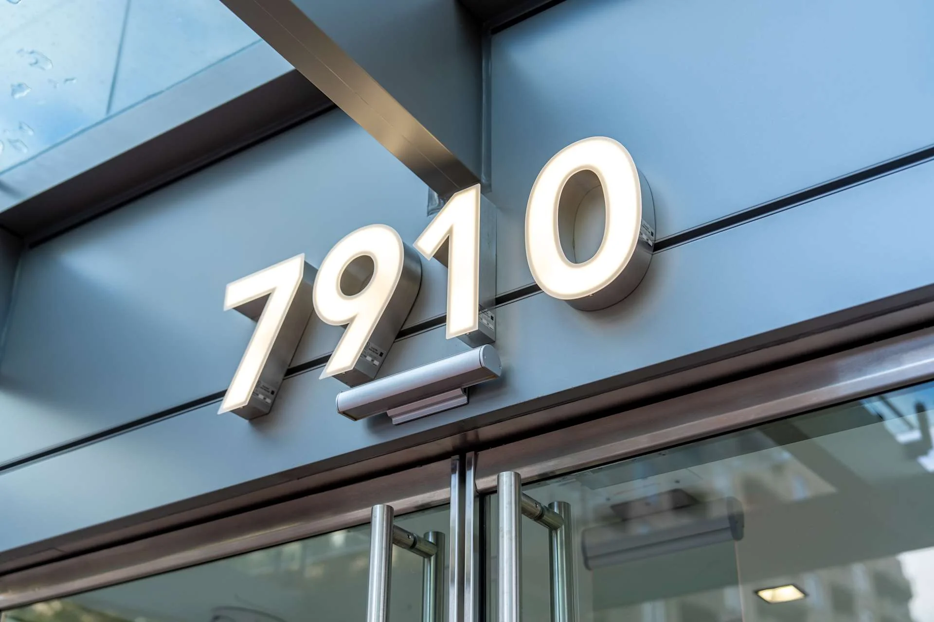 Landow Building — Lease in Bethesda, MD, photo 2 of 8