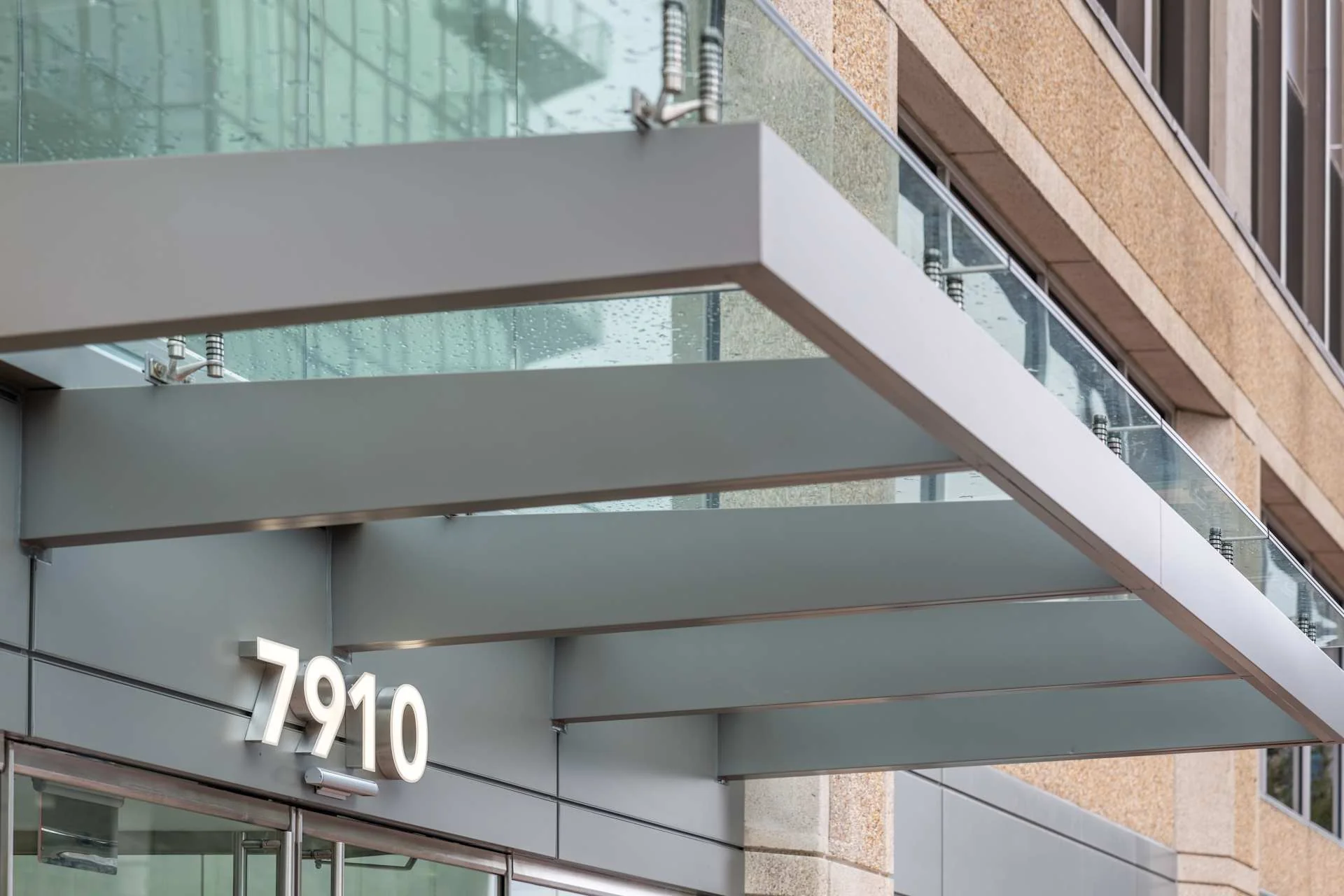 Landow Building — Lease in Bethesda, MD, photo 3 of 8