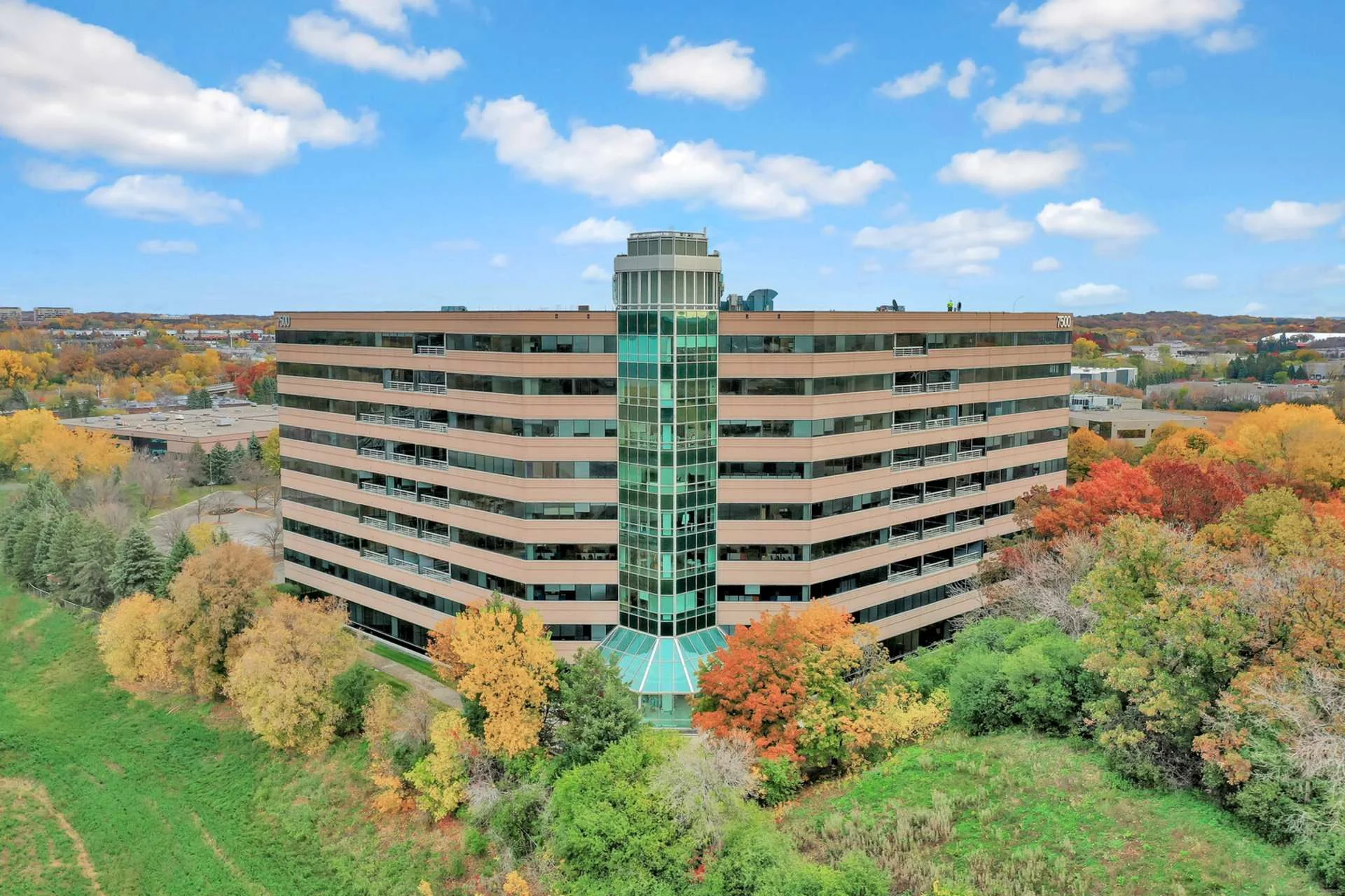 7500 Flying Cloud — Lease in Eden Prairie, MN, photo 1 of 8