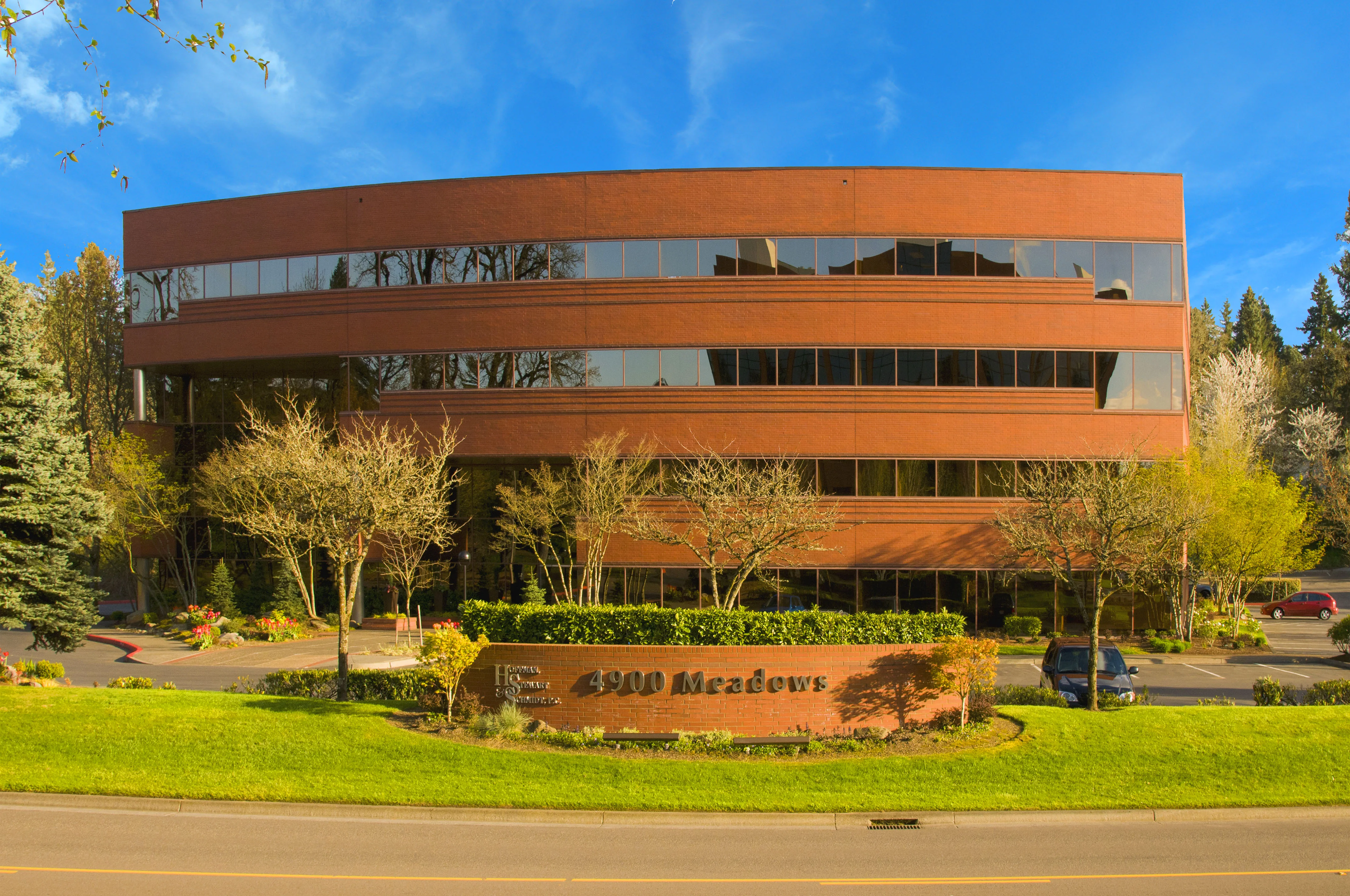 4900 Meadows — Lease in Lake Oswego, OR, photo 1 of 4
