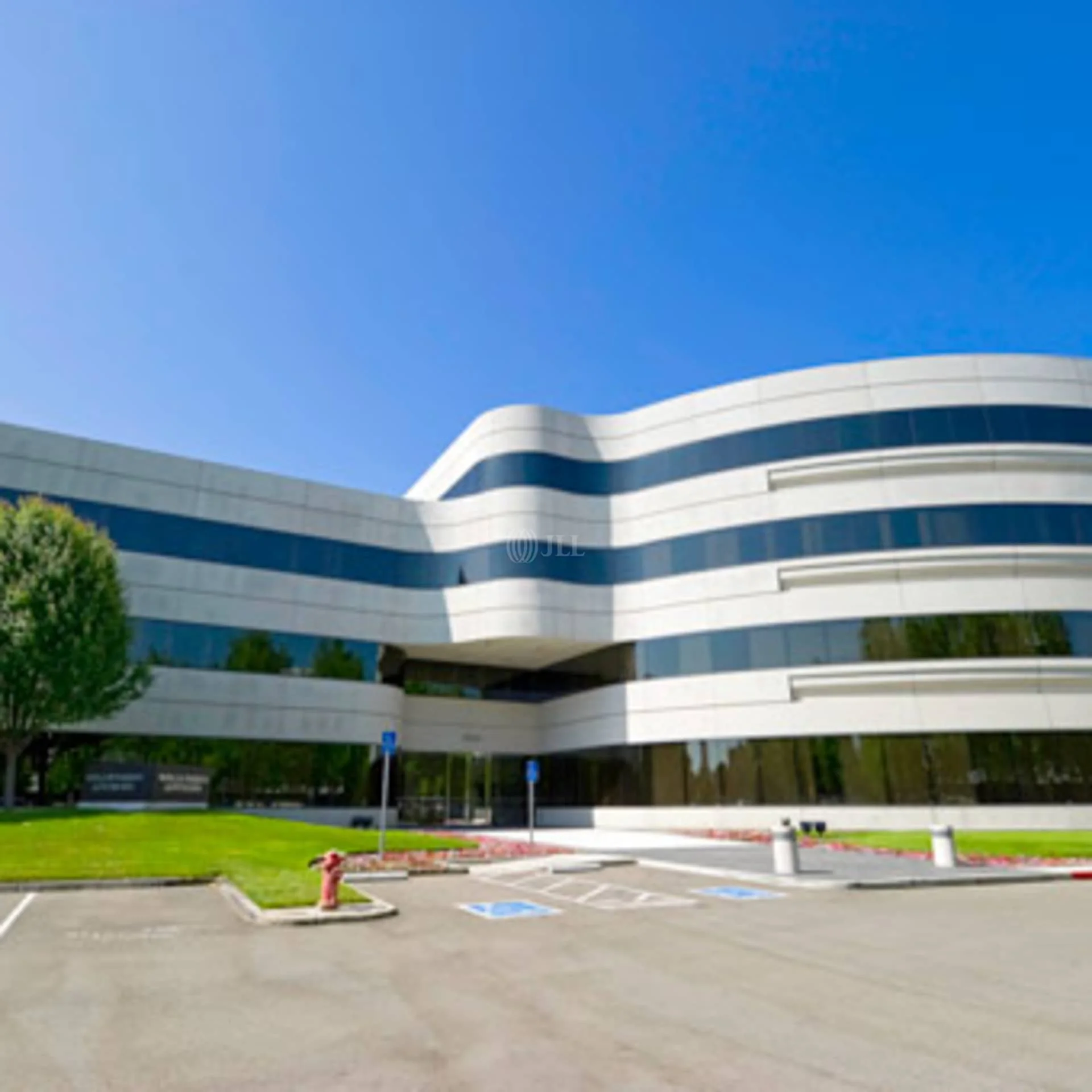 Signature Center I — Lease in Pleasanton, CA, photo 2 of 4
