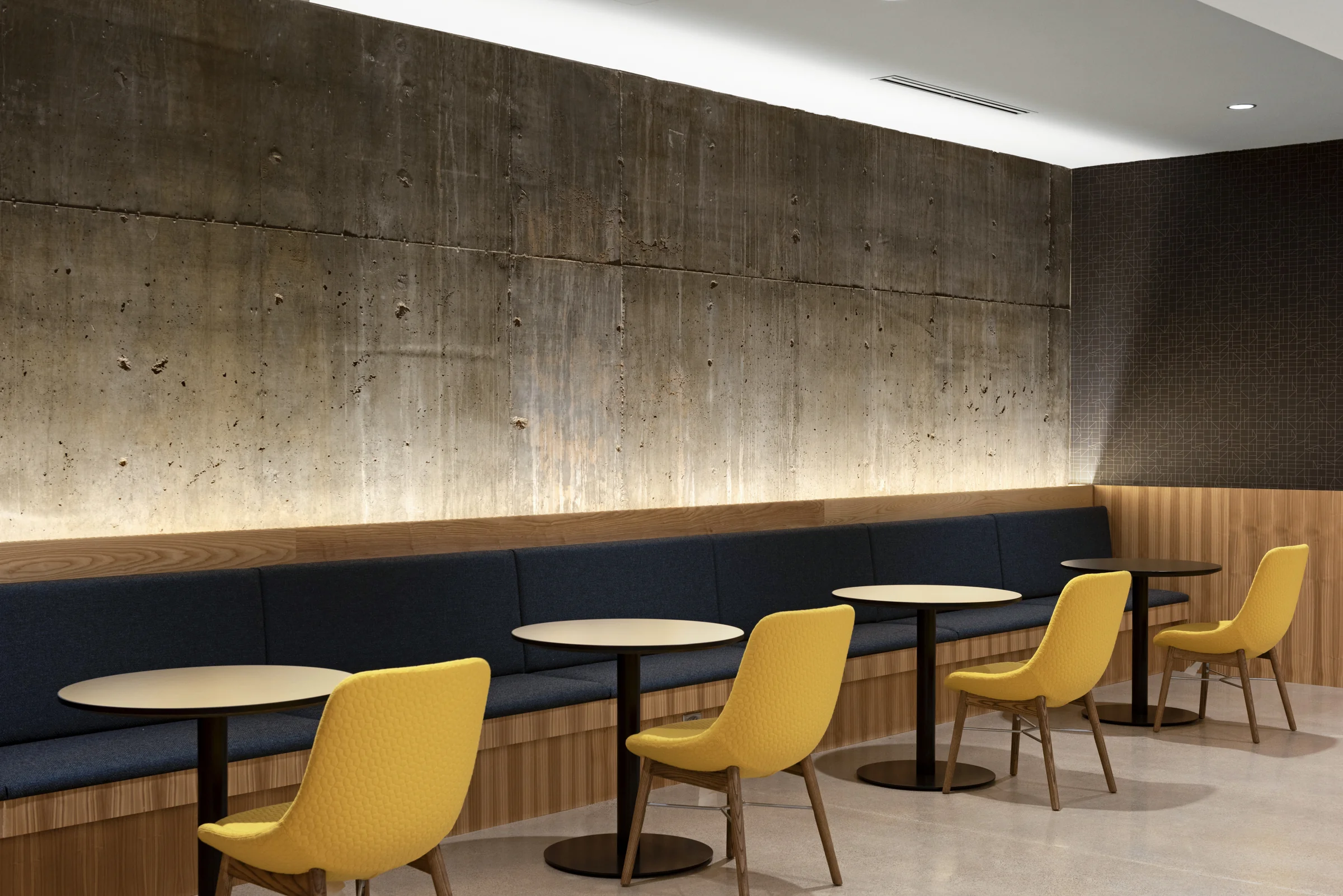 Eagandale Corporate Center — Lease in Eagan, MN, photo 6 of 8