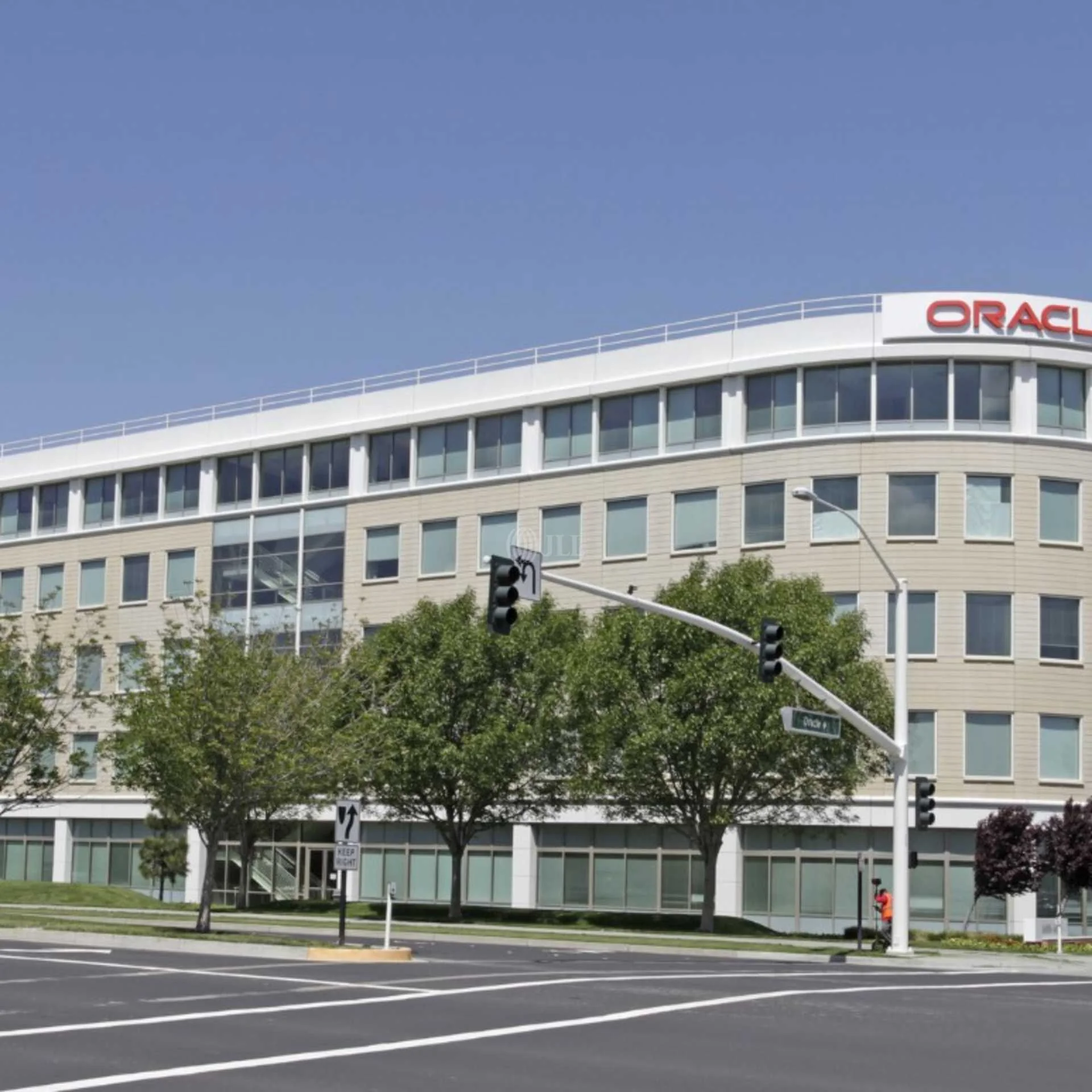 Oracle Campus Bldg G — Lease in Pleasanton, CA, photo 2 of 4