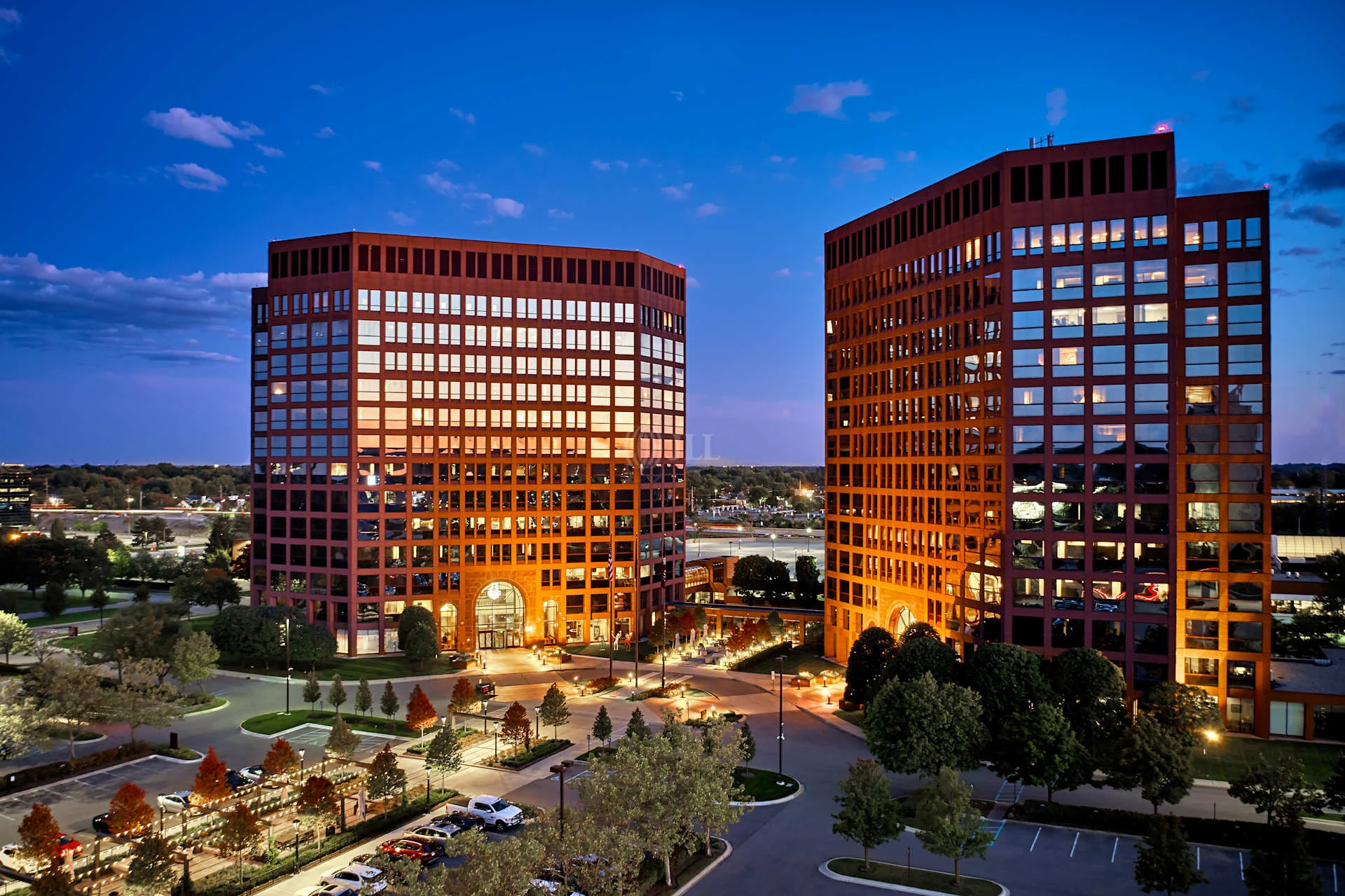Columbia Center II — Lease in Troy, MI, photo 4 of 8