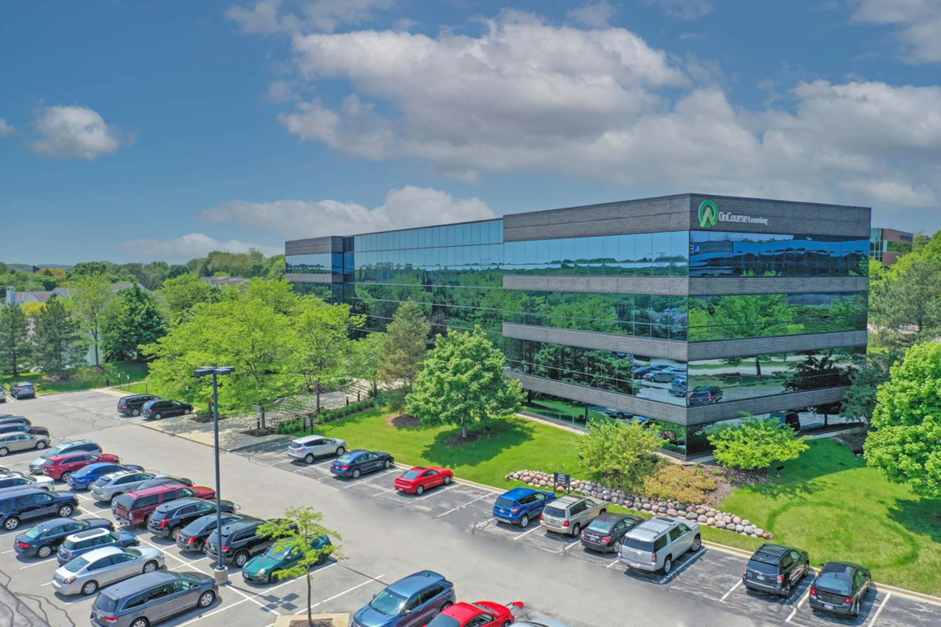 Crossroads Corporate Center XII - photo 1 - Brookfield, WI