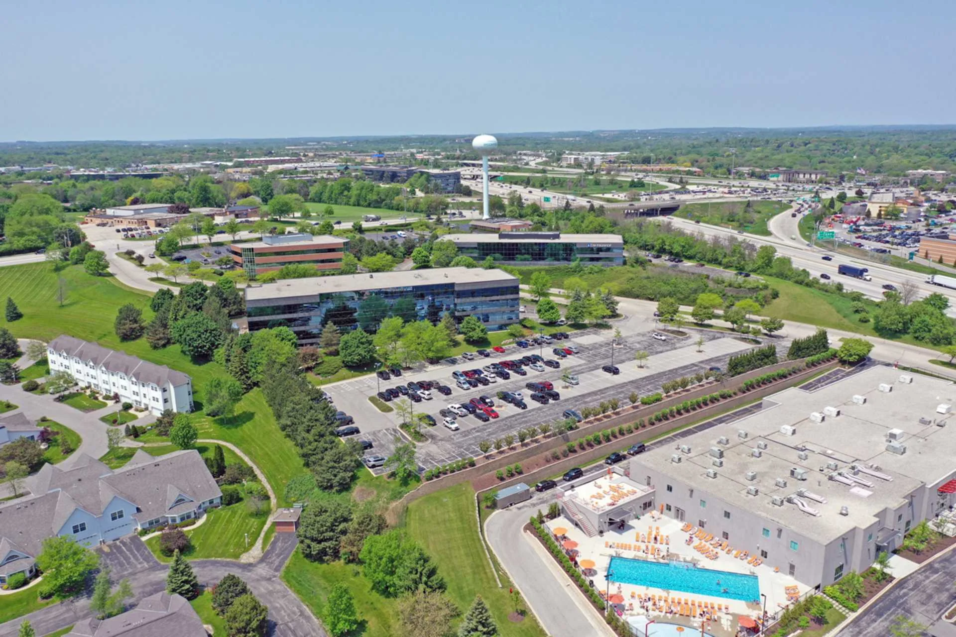 Crossroads Corporate Center XII - photo 4 - Brookfield, WI