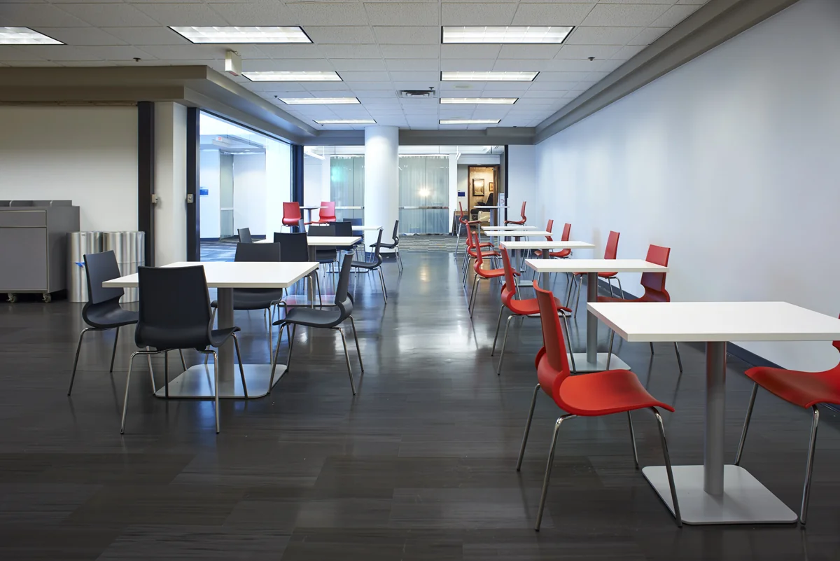 International Plaza — Lease in Bloomington, MN, photo 7 of 8