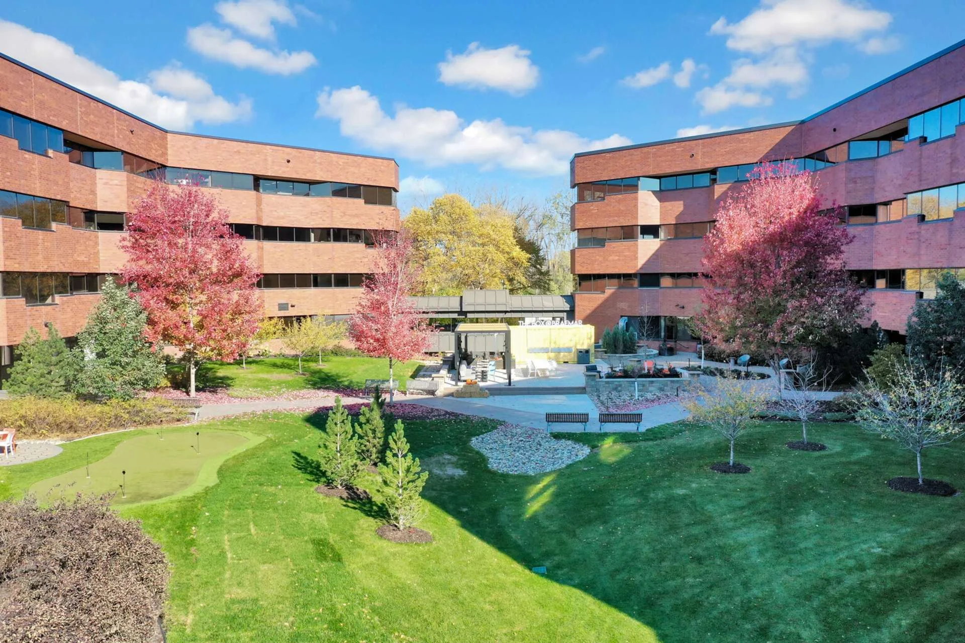 Braemar Office Park II - office in Edina, MN