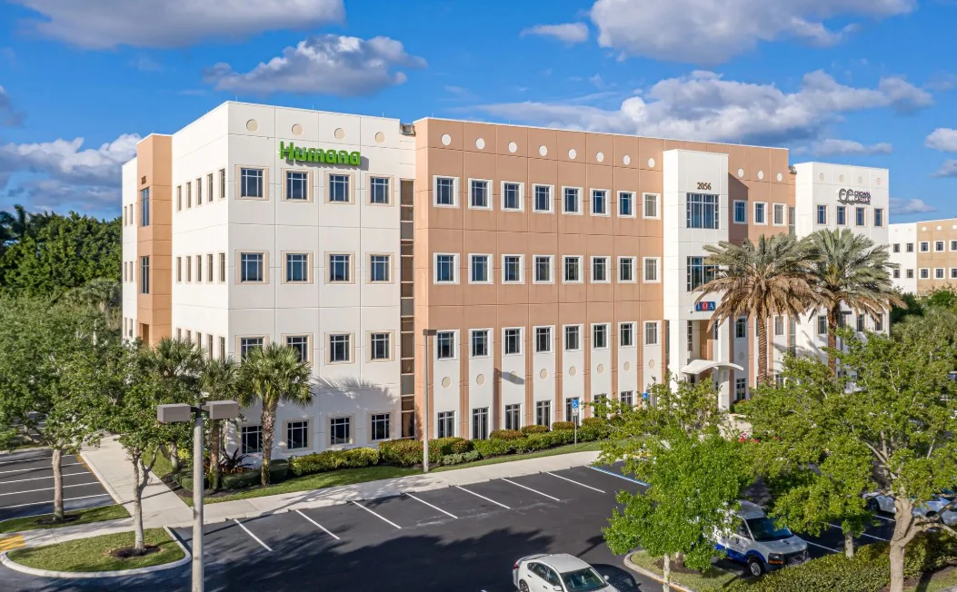 Emerald View — Lease in West Palm Beach, FL, photo 1 of 1